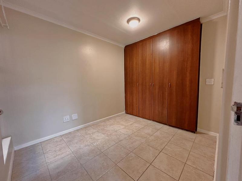 2 Bedroom Property for Sale in Whispering Pines Western Cape
